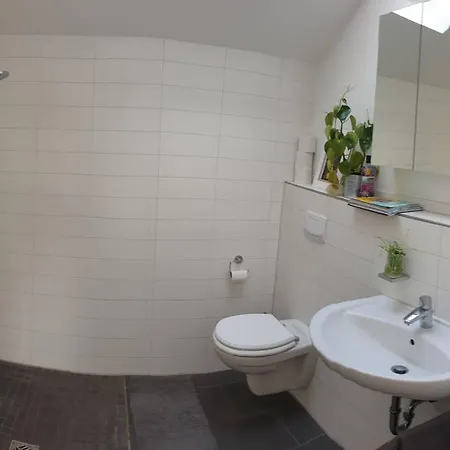 Studio Uber Den Dachern Der Stadt *